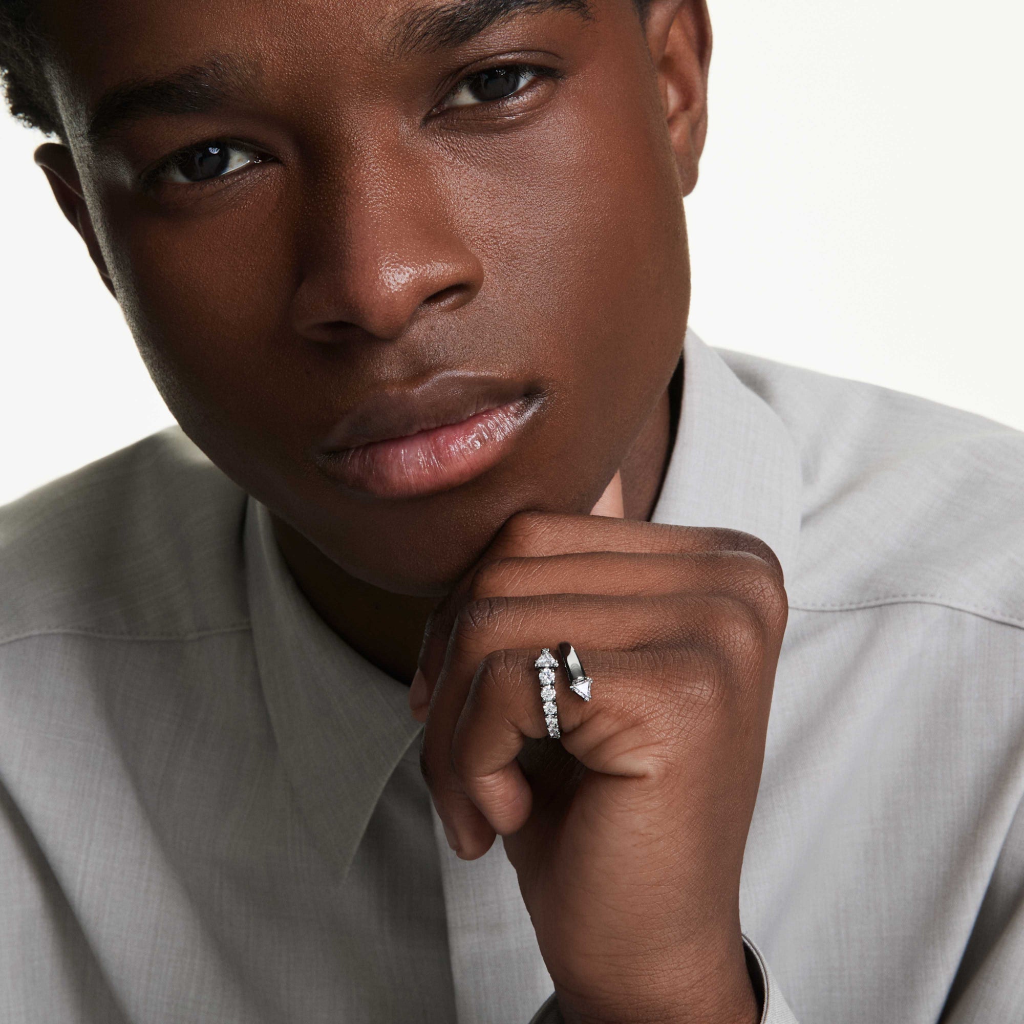 47433484206331,47433484239099,47464706932987,47433484304635,47464706965755