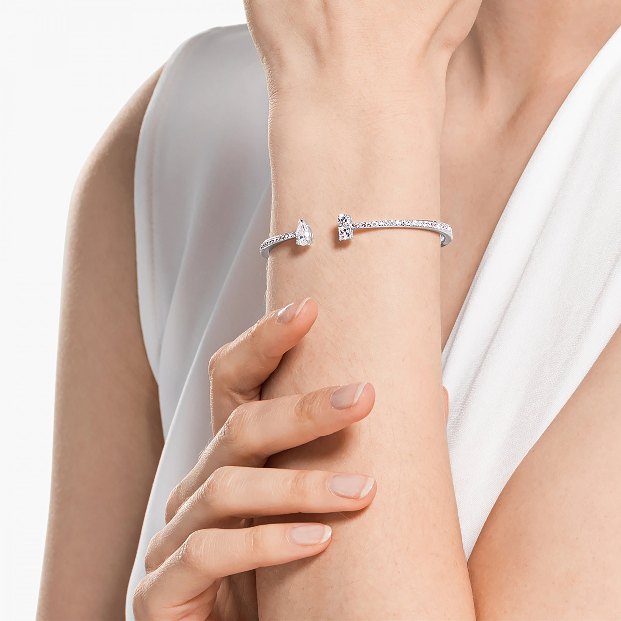 Attract Cuff Bileklik, Beyaz, Rodyum Kaplama