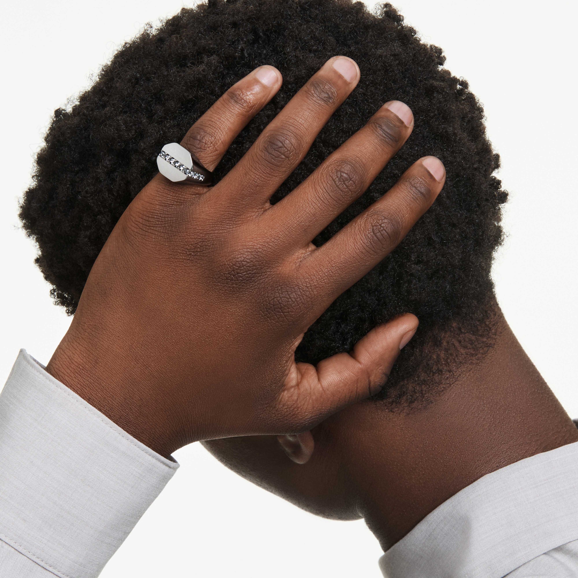 47433439412475,47539393069307