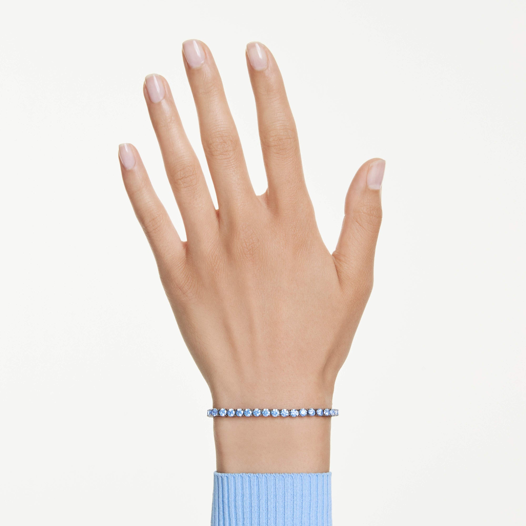 48142104953083,48142104985851,48142105018619